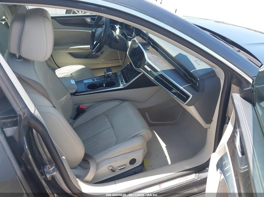 2019 Audi A7 VIN WAUV2BF23KN090784 IAAI salvage auction — FRONT END, Rebuildable (Florida), sold $13,200 on 2026-07-08 (photo 5)