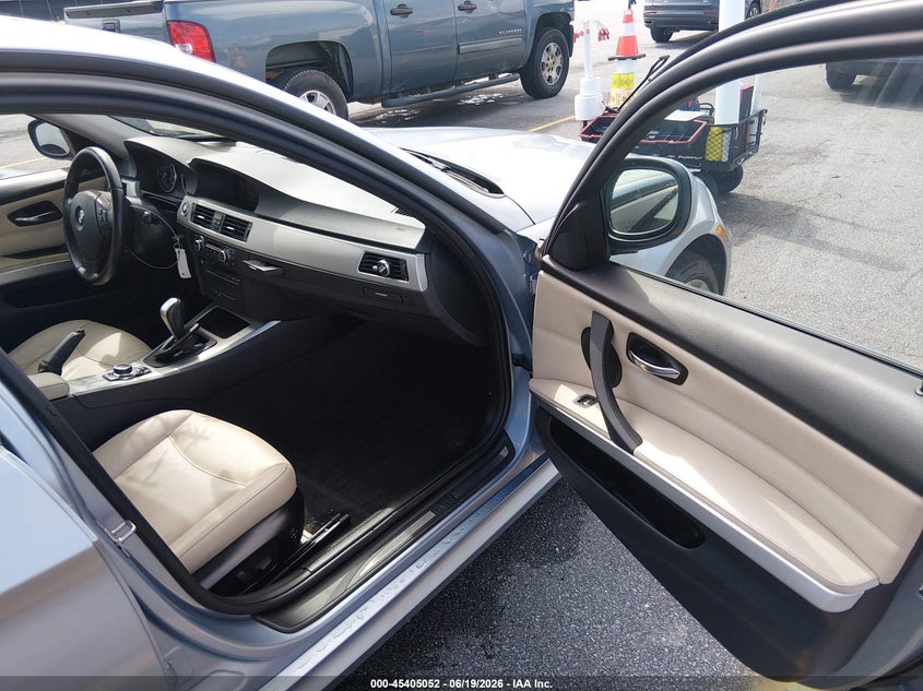 2011 BMW 3 series VIN WBAPH7C52BA802065 IAAI salvage auction — UNDERCARRIAGE, Salvage (South Carolina), sold $425 on 2026-07-08 (photo 5)
