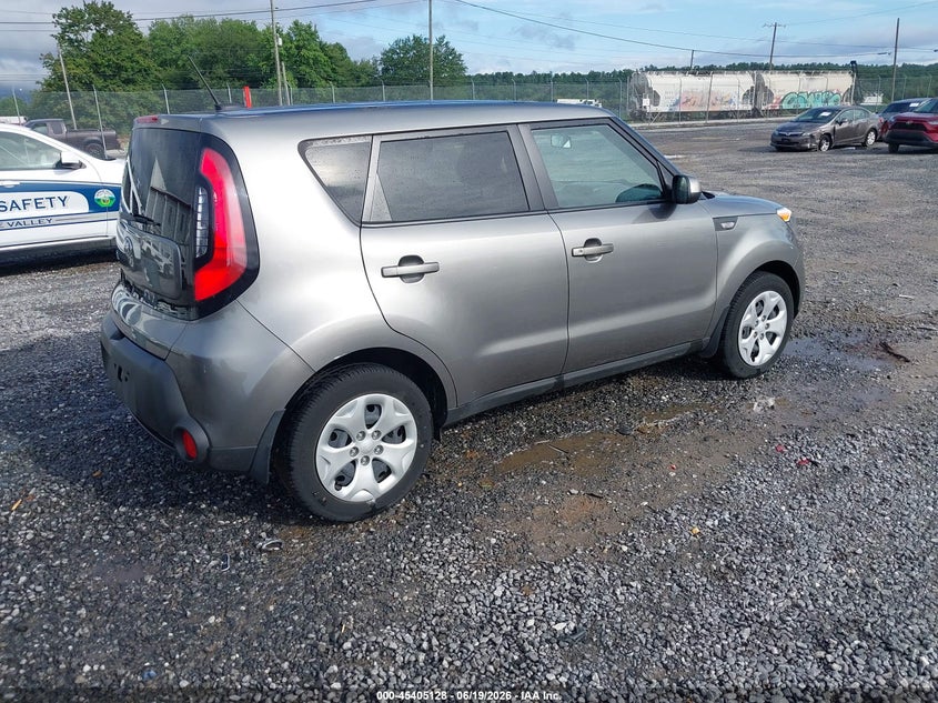 2014 Kia Soul VIN KNDJN2A27E7069476 IAAI salvage auction — ENGINE BURN, Salvage (North Carolina), sold $25 on 2026-07-24 (photo 4)