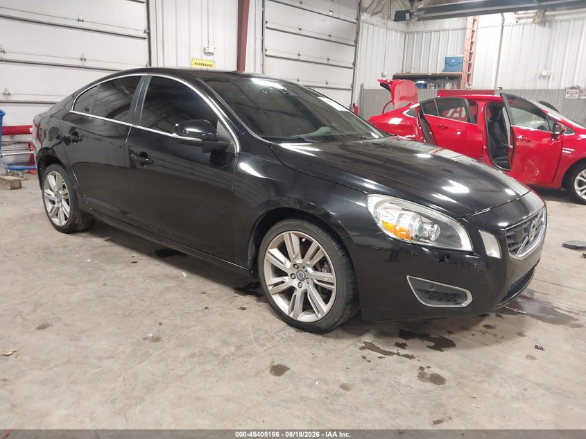 2012 Volvo S60 VIN YV1902FH8C2089951 IAAI salvage auction — LEFT SIDE, Salvage (Kansas), sold $475 on 2026-08-04 (photo 1)