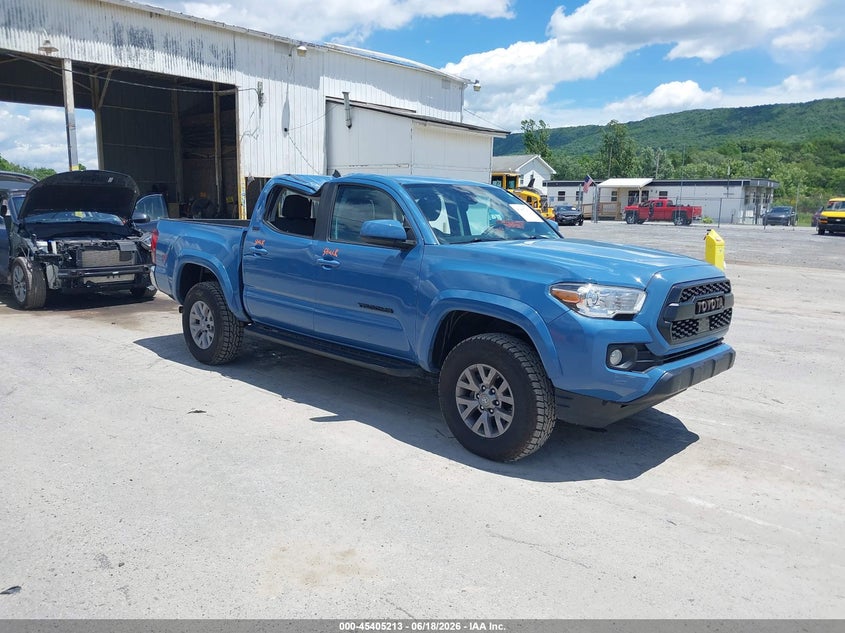 2019 Toyota Tacoma VIN 5TFCZ5AN7KX179495 IAAI salvage auction — ROOF, Salvage (Pennsylvania), sold $11,200 on 2026-07-08 (photo 1)