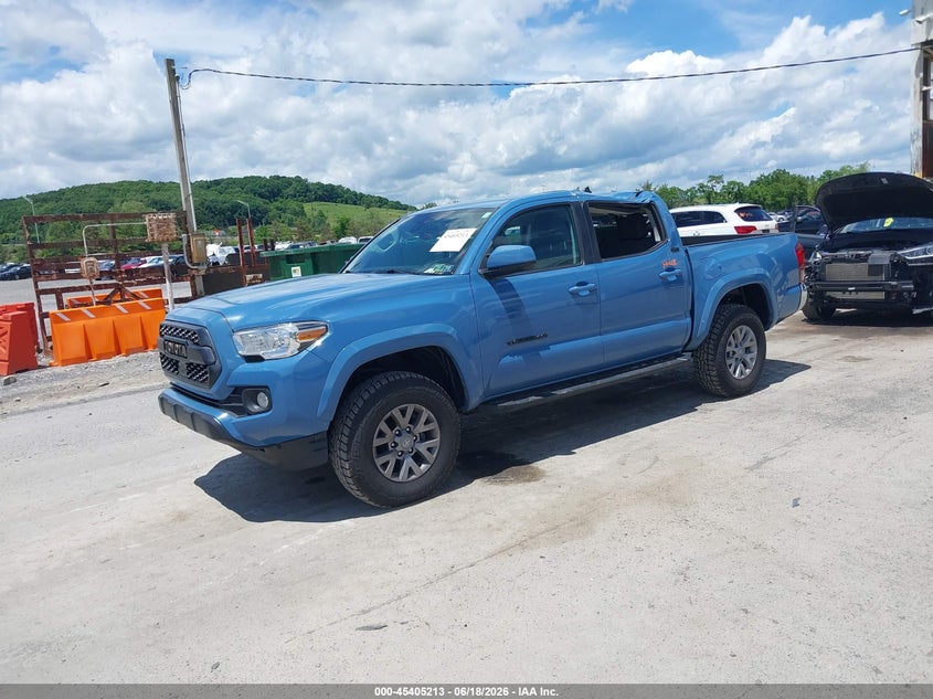 2019 Toyota Tacoma VIN 5TFCZ5AN7KX179495 IAAI salvage auction — ROOF, Salvage (Pennsylvania), sold $11,200 on 2026-07-08 (photo 2)