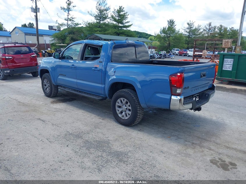 2019 Toyota Tacoma VIN 5TFCZ5AN7KX179495 IAAI salvage auction — ROOF, Salvage (Pennsylvania), sold $11,200 on 2026-07-08 (photo 3)