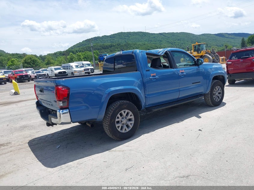 2019 Toyota Tacoma VIN 5TFCZ5AN7KX179495 IAAI salvage auction — ROOF, Salvage (Pennsylvania), sold $11,200 on 2026-07-08 (photo 4)