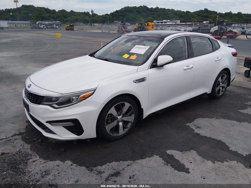 2019 Kia Optima VIN 5XXGT4L38KG379009 IAAI salvage auction — REAR END, Salvage (Missouri), sold $3,000 on 2026-07-29 (photo 2)
