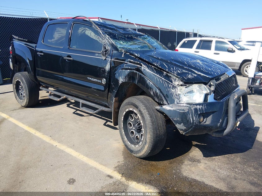 2013 Toyota Tacoma VIN 5TFLU4EN0DX056868 IAAI salvage auction — ROLLOVER, Salvage Title, sold $2,400 on 2026-07-29 (photo 1)