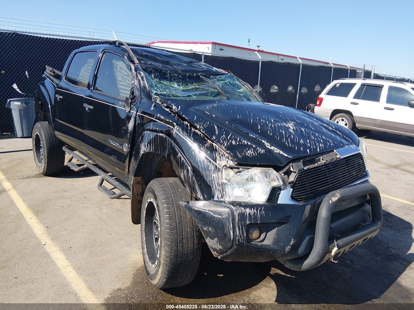 2013 Toyota Tacoma VIN 5TFLU4EN0DX056868 IAAI salvage auction — ROLLOVER, Salvage Title, sold $2,400 on 2026-07-29 (photo 6)