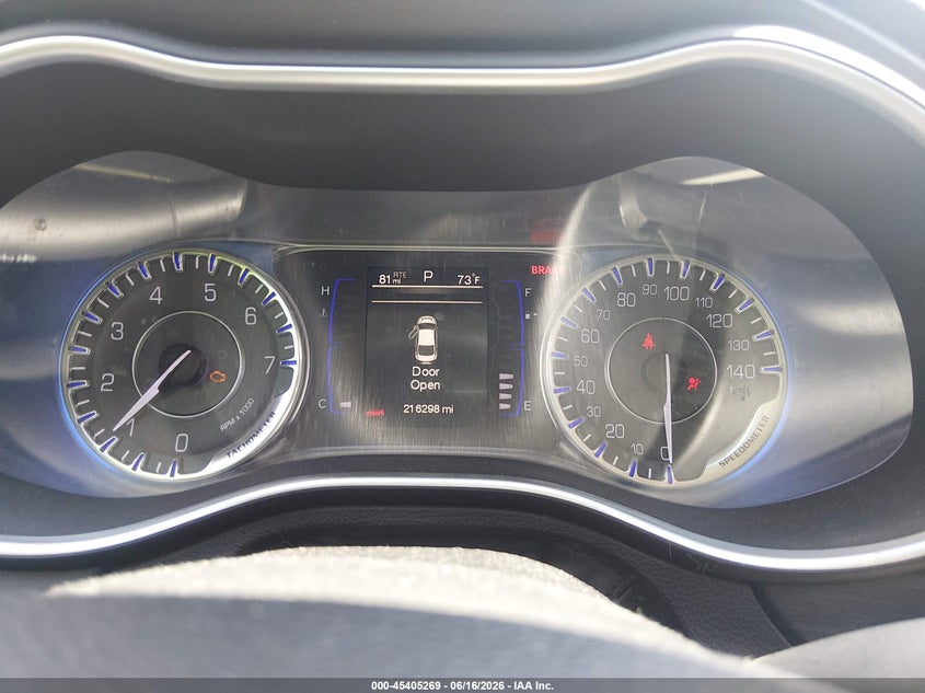 2015 Chrysler 200 VIN 1C3CCCAB2FN525258 IAAI salvage auction — REAR END, Salvage (Illinois), sold $625 on 2026-07-17 (photo 7)