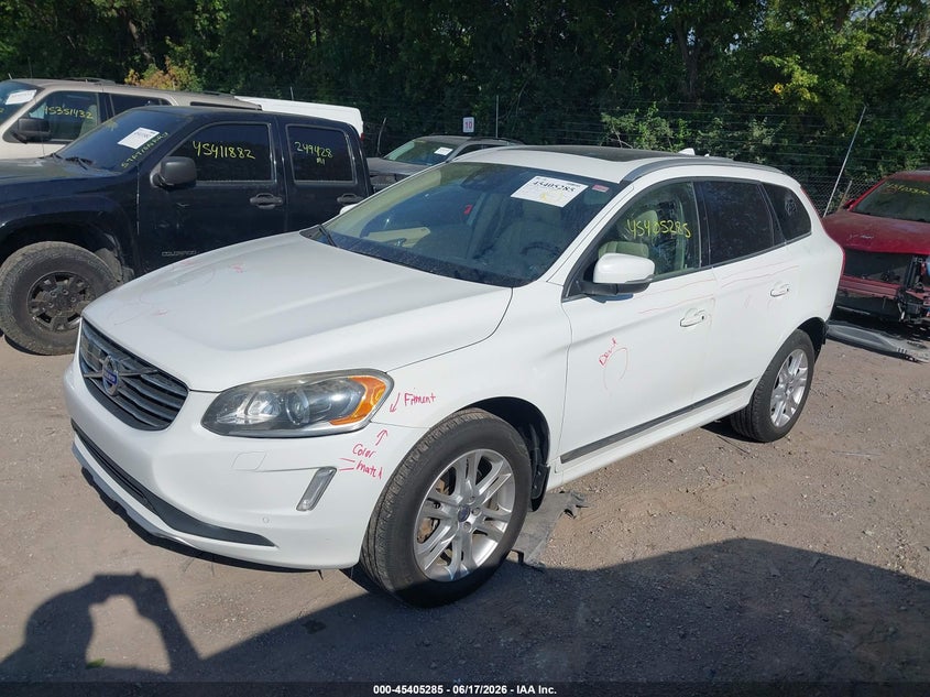 2015 Volvo Xc60 VIN YV4612RM1F2724458 IAAI salvage auction — FRONT & REAR, Salvage Title, sold $850 on 2026-08-18 (photo 2)