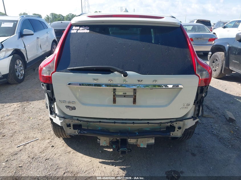 2015 Volvo Xc60 VIN YV4612RM1F2724458 IAAI salvage auction — FRONT & REAR, Salvage Title, sold $850 on 2026-08-18 (photo 6)
