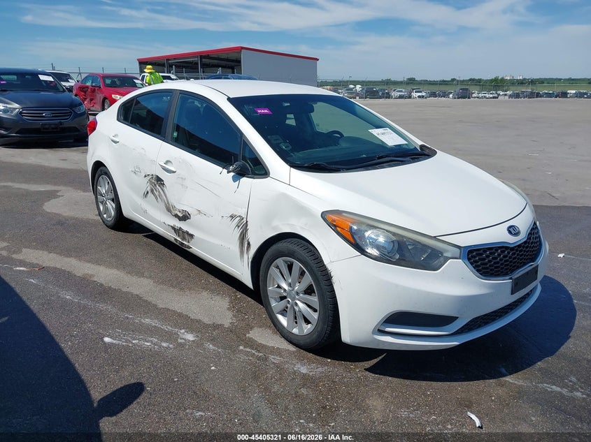 2016 Kia Forte VIN KNAFX4A63G5506819 IAAI salvage auction — SIDE, Salvage (Kansas), sold $800 on 2026-07-09 (photo 6)