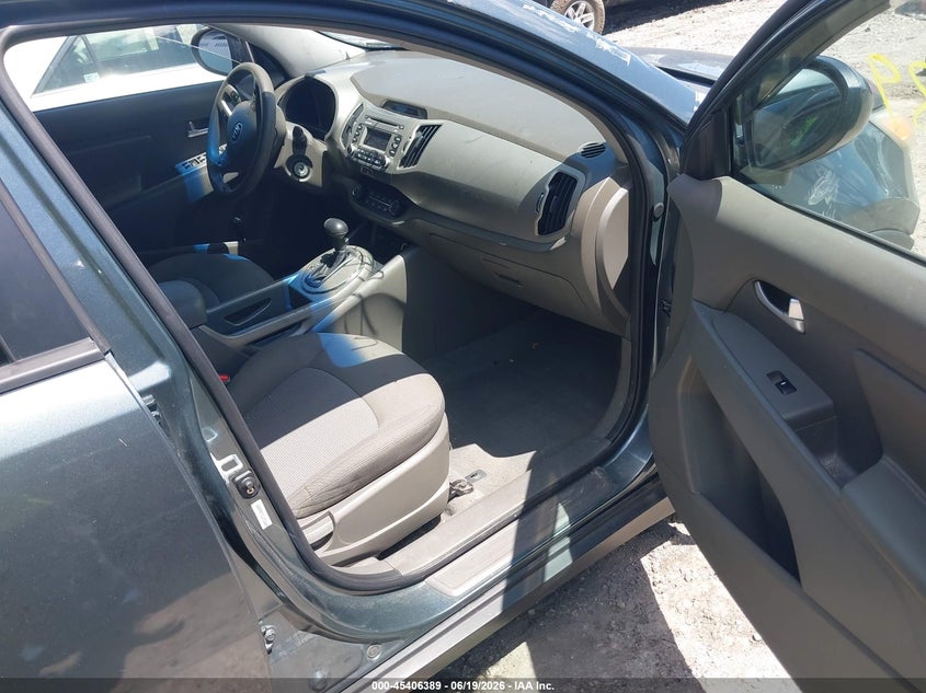 2014 Kia Sportage VIN KNDPB3AC6E7656866 IAAI salvage auction — RIGHT FRONT, Salvage (Indiana), sold $900 on 2026-07-22 (photo 5)