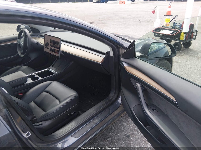 2023 Tesla Model 3 VIN 5YJ3E1EA7PF556145 IAAI salvage auction — LEFT FRONT, Clear (South Carolina), sold $10,000 on 2026-07-29 (photo 5)