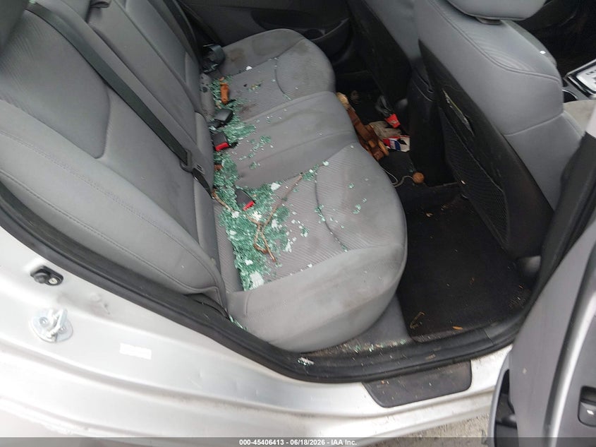 2011 Hyundai Elantra VIN KMHDH4AE4BU117230 IAAI salvage auction — REAR END, Salvage (New Jersey), sold $375 on 2026-07-28 (photo 8)