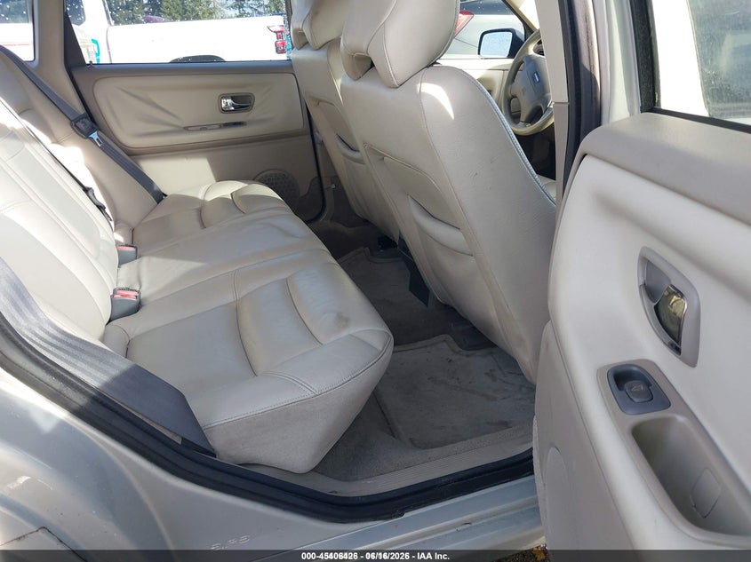 2000 Volvo S70 VIN YV1LS56D4Y2623131 IAAI salvage auction — FRONT END, Salvage (Idaho), sold $25 on 2026-07-29 (photo 8)