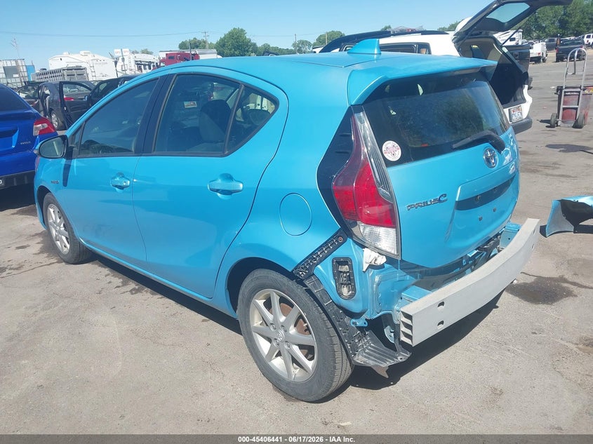 2015 Toyota Prius c VIN JTDKDTB37F1113095 IAAI salvage auction — REAR END, Salvage Title, sold $1,500 on 2026-07-30 (photo 3)