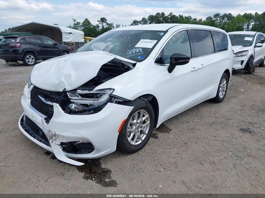 2025 Chrysler Pacifica VIN 2C4RC1BGXSR532489 IAAI salvage auction — FRONT END, Salvage Title, sold $7,900 on 2026-07-29 (photo 2)