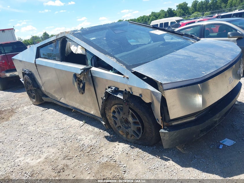2025 Tesla Cybertruck VIN 7G2CEHED0SA059900 — IAAI salvage auction photo