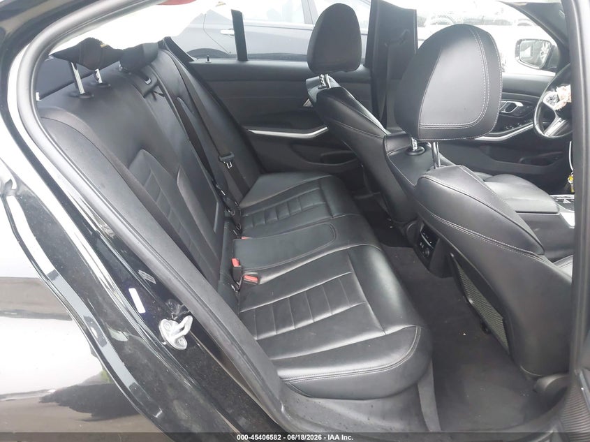 2020 BMW 3er VIN WBA5U7C01LFH04515 IAAI salvage auction — RIGHT FRONT, Wait Title, sold $13,900 on 2026-08-25 (photo 8)