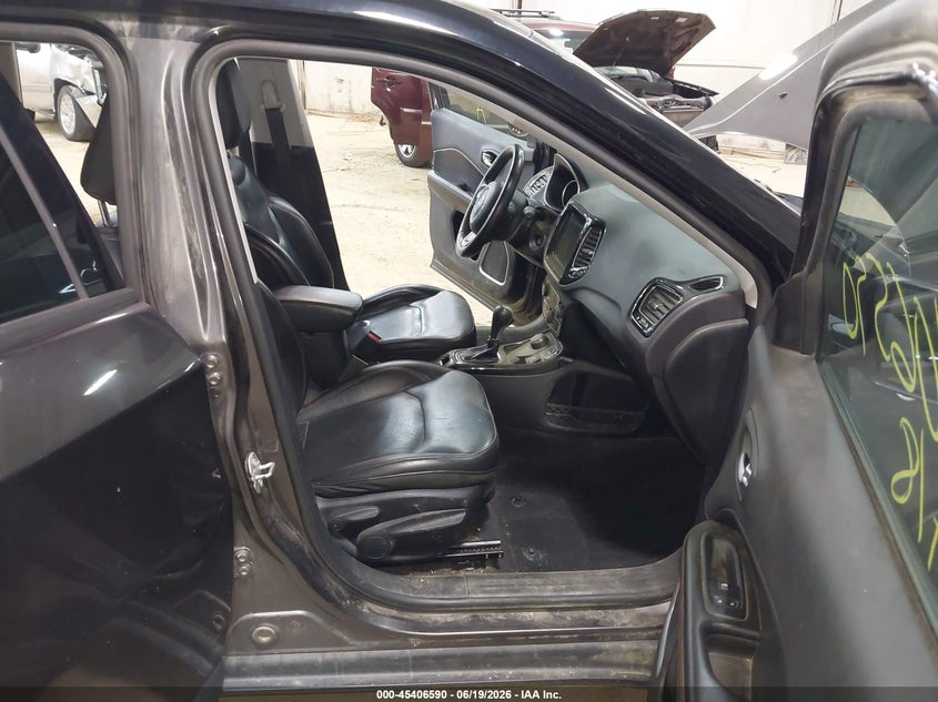 2018 Jeep Compass VIN 3C4NJDCB8JT354201 IAAI salvage auction — RIGHT FRONT, Salvage (Pennsylvania), sold $950 on 2026-07-11 (photo 5)