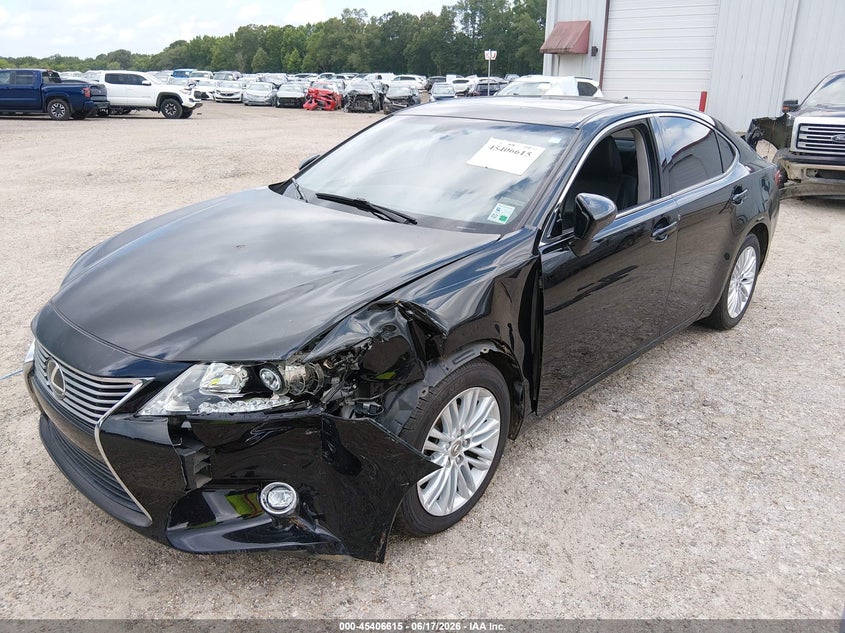 2014 Lexus ES VIN JTHBK1GGXE2091008 IAAI salvage auction — FRONT END, Salvage Title, sold $2,900 on 2026-08-27 (photo 2)