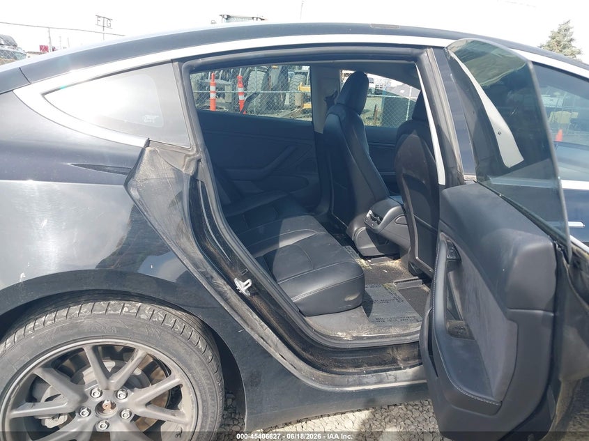 2018 Tesla Model 3 VIN 5YJ3E1EA7JF101478 IAAI salvage auction — LEFT FRONT, Salvage (Oregon), sold $3,350 on 2026-07-31 (photo 8)