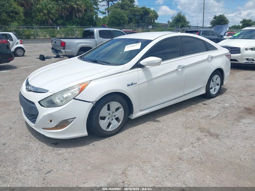 2012 Hyundai Sonata VIN KMHEC4A48CA020965 IAAI salvage auction — FRONT END, Clear (Florida), sold $700 on 2026-07-23 (photo 2)