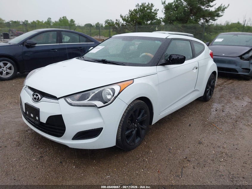 2016 Hyundai Veloster VIN KMHTC6AD4GU264796 IAAI salvage auction — LEFT SIDE, Clear (Wisconsin), sold $1,500 on 2026-07-28 (photo 2)
