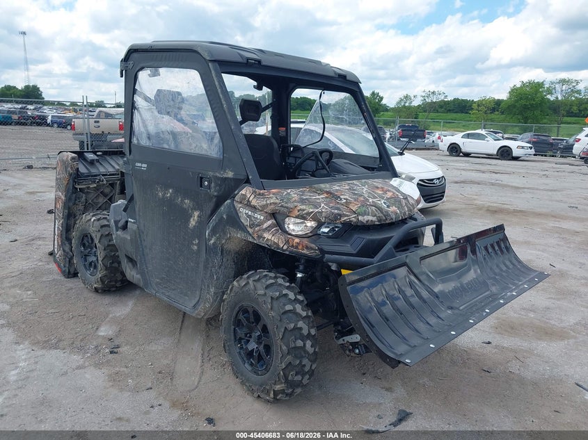 2024 Can-am/ brp Traxter VIN 3JBUKAJ45RK000037 IAAI salvage auction — REAR END, Wait Title, sold $3,250 on 2026-08-25 (photo 1)