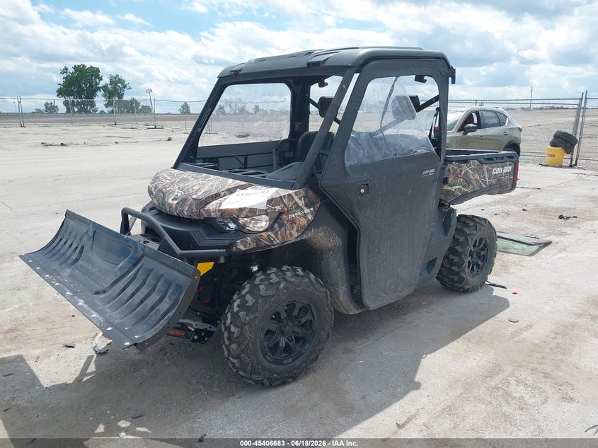 2024 Can-am/ brp Traxter VIN 3JBUKAJ45RK000037 IAAI salvage auction — REAR END, Wait Title, sold $3,250 on 2026-08-25 (photo 2)