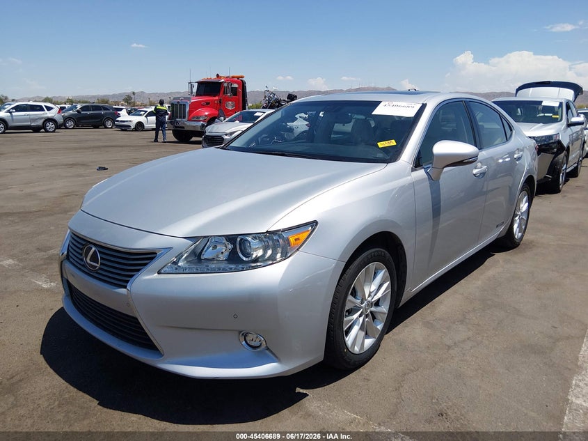 2015 Lexus VIN JTHBW1GG0F2092206 IAAI salvage auction — RIGHT SIDE, Salvage (Arizona), sold $5,400 on 2026-07-21 (photo 2)