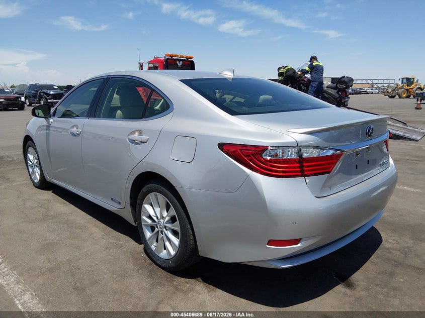 2015 Lexus VIN JTHBW1GG0F2092206 IAAI salvage auction — RIGHT SIDE, Salvage (Arizona), sold $5,400 on 2026-07-21 (photo 3)
