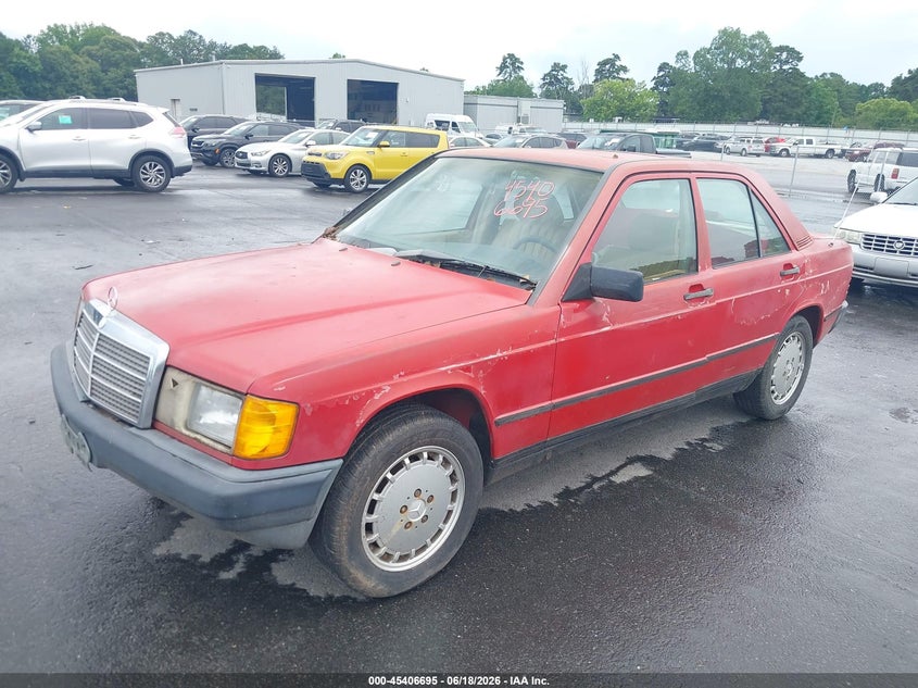 1988 Mercedes-benz 190 VIN WDBDA28D7JF533459 IAAI salvage auction — NORMAL WEAR, Clear (Georgia), sold $550 on 2026-07-15 (photo 2)