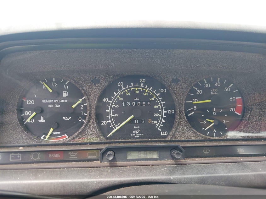 1988 Mercedes-benz 190 VIN WDBDA28D7JF533459 IAAI salvage auction — NORMAL WEAR, Clear (Georgia), sold $550 on 2026-07-15 (photo 7)