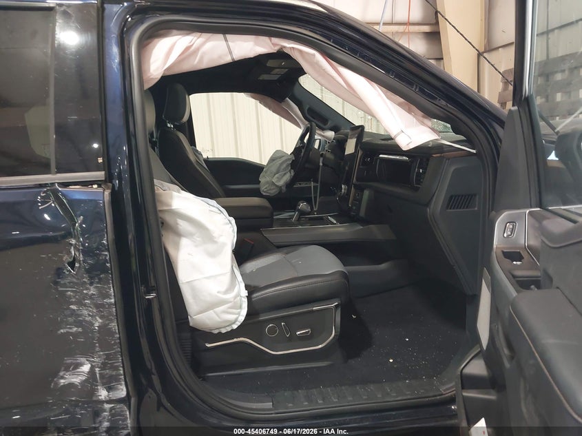 2024 Ford VIN 1FT6W5L73RWG05767 IAAI salvage auction — FRONT END, Salvage Title, sold $10,500 on 2026-07-30 (photo 5)