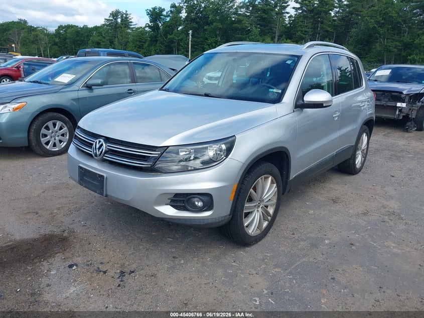 2012 Volkswagen Tiguan VIN WVGBV7AX7CW569472 IAAI salvage auction — NORMAL WEAR, Clear (Massachusetts), sold $425 on 2026-07-17 (photo 2)