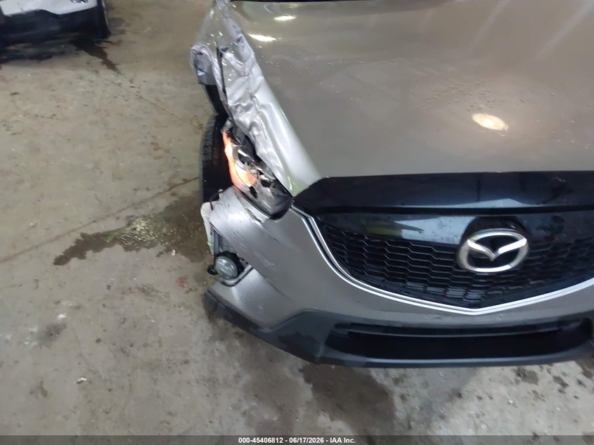 2015 Mazda Cx-5 VIN JM3KE2CY0F0553965 IAAI salvage auction — RIGHT FRONT, Salvage (Illinois), sold $1,900 on 2026-08-31 (photo 6)