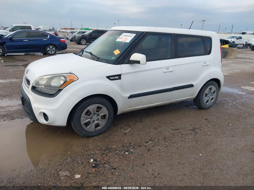 2013 Kia Soul VIN KNDJT2A5XD7484290 IAAI salvage auction — FRESH WATER, Clear (Missouri), sold $375 on 2026-07-22 (photo 2)