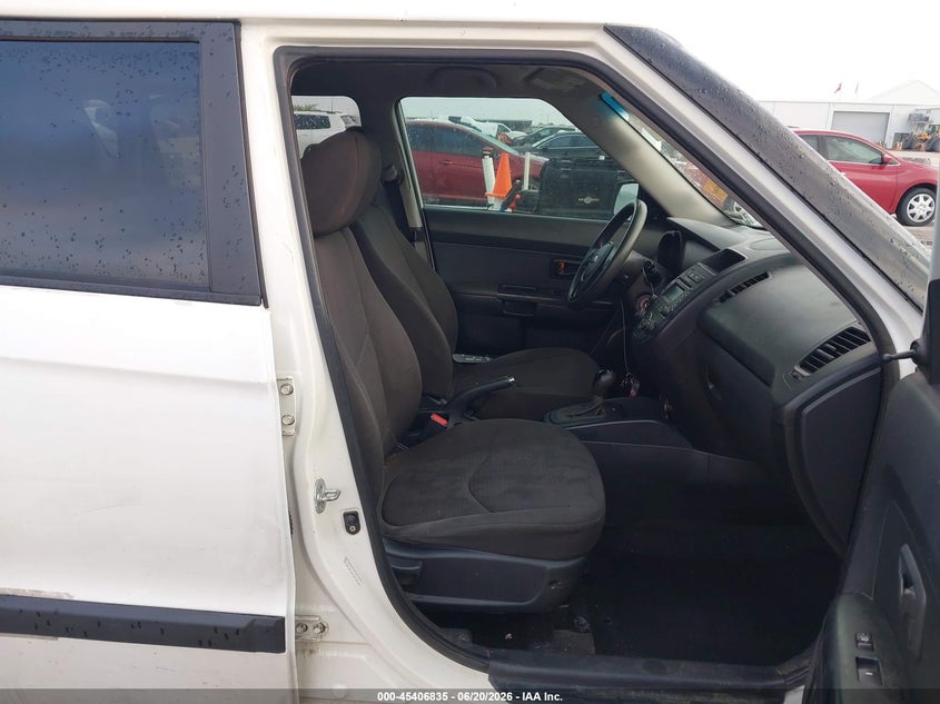 2013 Kia Soul VIN KNDJT2A5XD7484290 IAAI salvage auction — FRESH WATER, Clear (Missouri), sold $375 on 2026-07-22 (photo 5)