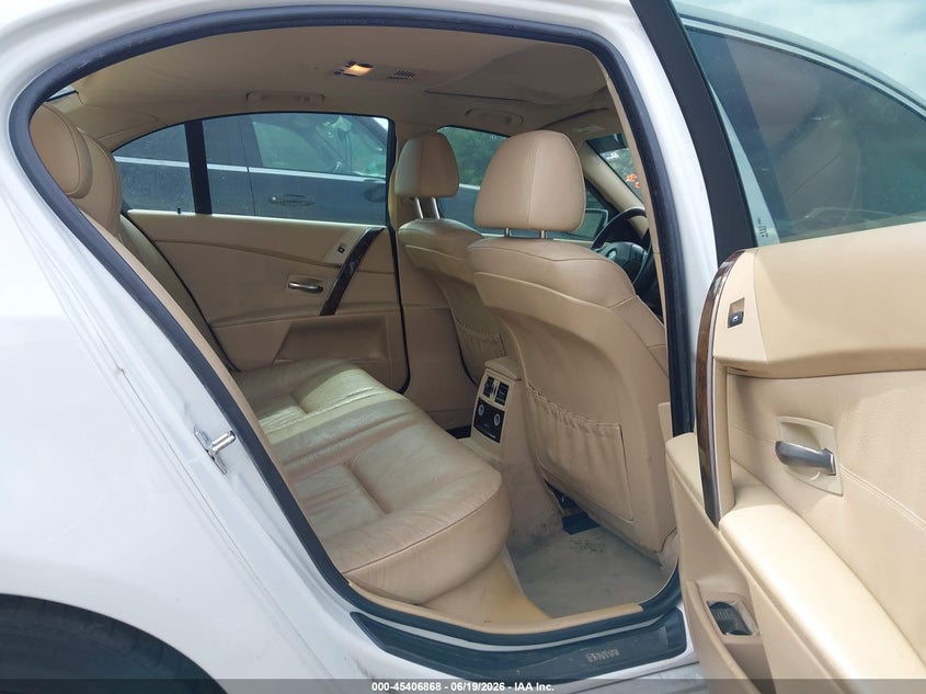 2007 BMW 5 series VIN WBANE53587CW61308 IAAI salvage auction — NORMAL WEAR, Clear (Alabama), sold $300 on 2026-07-15 (photo 8)