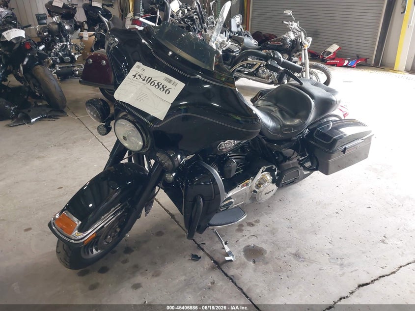 2013 Harley-davidson Electra glide VIN 1HD1FCM14DB688200 IAAI salvage auction — LEFT SIDE, Clear (Indiana), sold $1,550 on 2026-07-31 (photo 2)