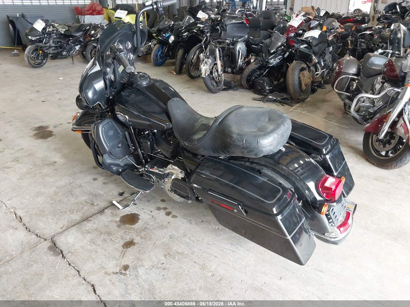 2013 Harley-davidson Electra glide VIN 1HD1FCM14DB688200 IAAI salvage auction — LEFT SIDE, Clear (Indiana), sold $1,550 on 2026-07-31 (photo 3)