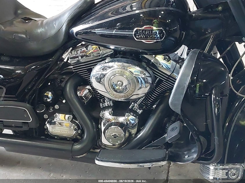 2013 Harley-davidson Electra glide VIN 1HD1FCM14DB688200 IAAI salvage auction — LEFT SIDE, Clear (Indiana), sold $1,550 on 2026-07-31 (photo 8)