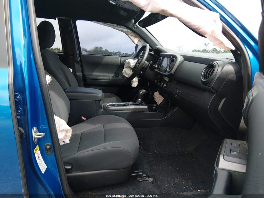 2017 Toyota Tacoma VIN 5TFAZ5CN7HX042988 IAAI salvage auction — FRONT END, Salvage Title, sold $6,000 on 2026-07-29 (photo 5)
