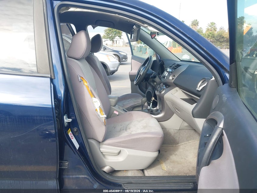 2007 Toyota Rav4 VIN JTMZD33V975055841 IAAI salvage auction — SIDE, Salvage (California), sold $1,325 on 2026-07-13 (photo 5)