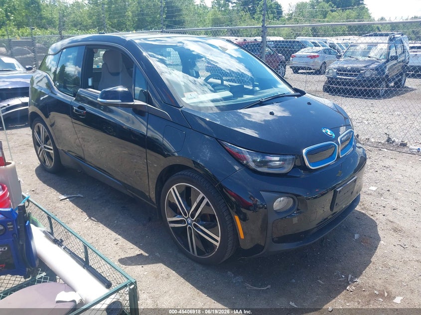 2017 BMW I3 VIN WBY1Z8C39HV890588 IAAI salvage auction — REAR END, Salvage (Massachusetts), sold $2,150 on 2026-07-10 (photo 1)