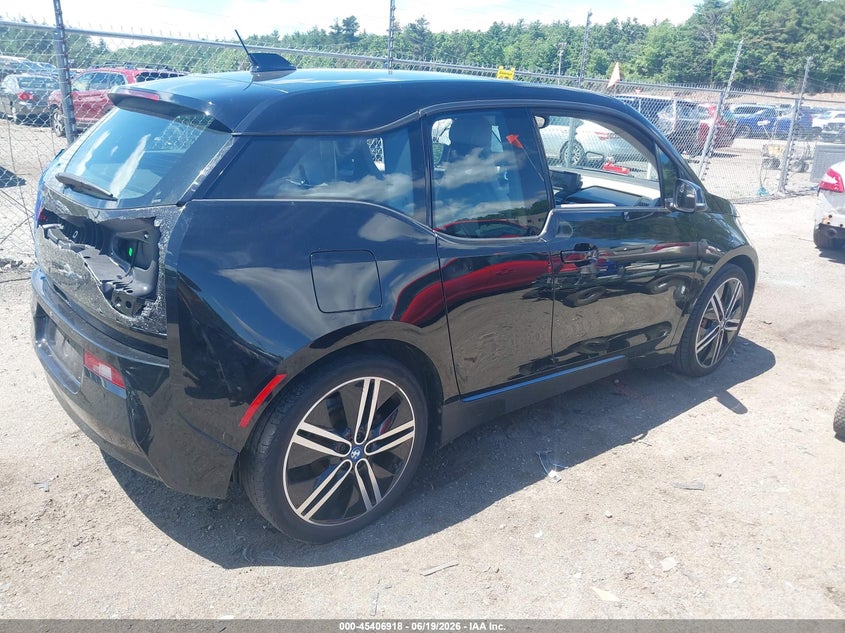 2017 BMW I3 VIN WBY1Z8C39HV890588 IAAI salvage auction — REAR END, Salvage (Massachusetts), sold $2,150 on 2026-07-10 (photo 4)