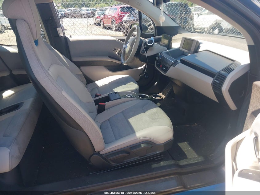 2017 BMW I3 VIN WBY1Z8C39HV890588 IAAI salvage auction — REAR END, Salvage (Massachusetts), sold $2,150 on 2026-07-10 (photo 5)