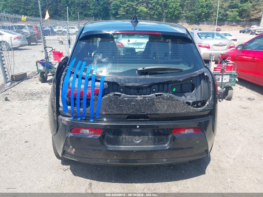 2017 BMW I3 VIN WBY1Z8C39HV890588 IAAI salvage auction — REAR END, Salvage (Massachusetts), sold $2,150 on 2026-07-10 (photo 6)