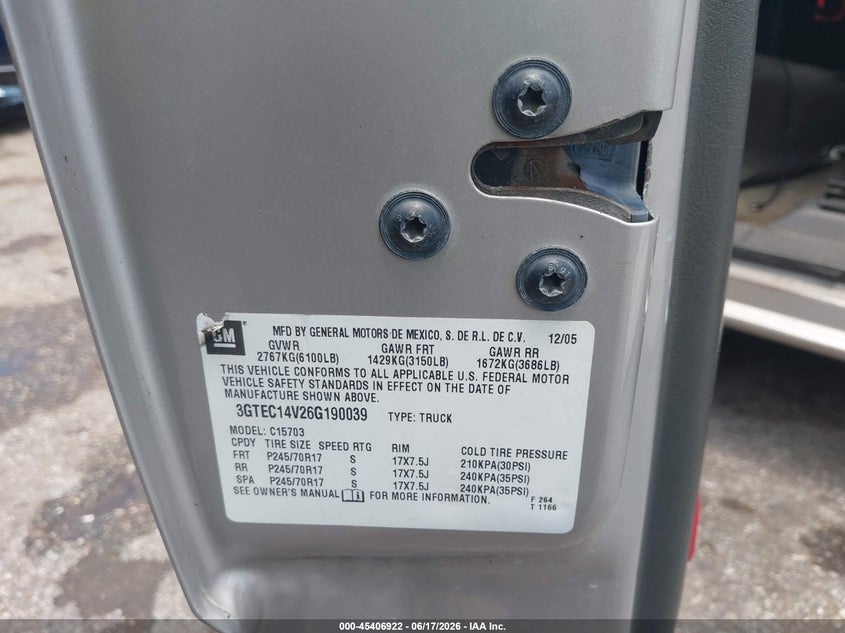 2006 Gmc Sierra 1500 VIN 3GTEC14V26G190039 IAAI salvage auction — REAR END, Salvage (Texas), sold $1,500 on 2026-07-11 (photo 9)